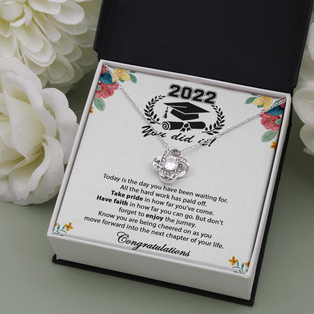 Graduation 2022 -  Love Knot Necklace